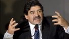 مارادونا: باید فیفا را با بمب منفجر کرد!